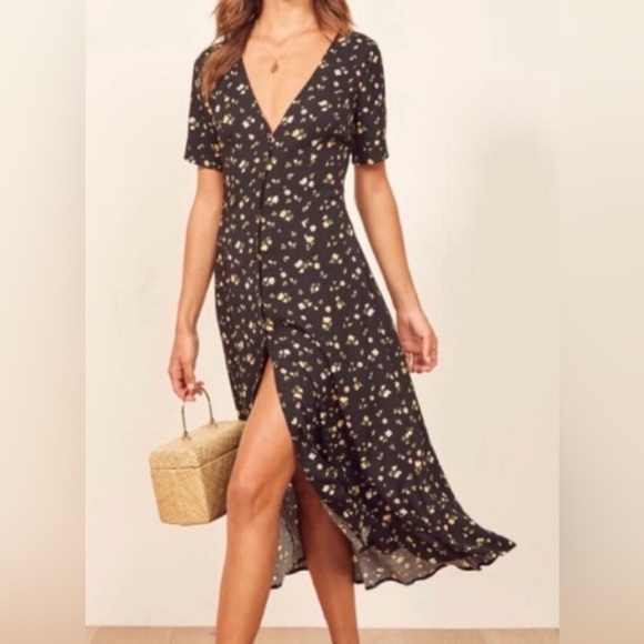 Reformation Dresses & Skirts - Reformation Dress Womens 4 Black Floral V-Neck Short Sleeve Button Front‎ Midi